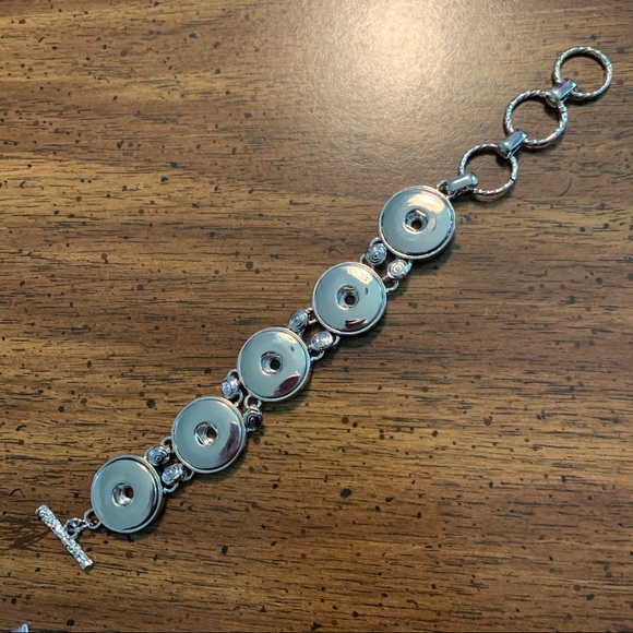 COPY - Snap button bracelet - Picture 5 of 10